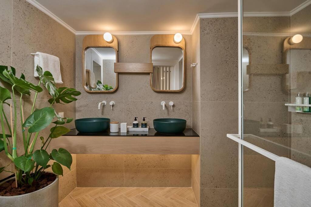 Kaizen Chania - New Just 350m Away With Private Jacuzzi And Free Parking! Apartament Chania (Crete)